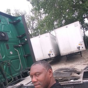 Meet your Posher, Hank